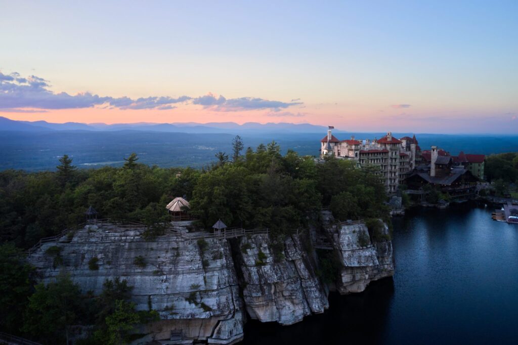 Alumni at Mohonk Mountain House with the UofR